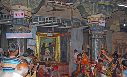 Dwarkadheesh Temple is situated in Dwarka and Dedicated to Lord Krishna. Dwarkadheesh temple is built by lord krishna's grand son in 400 BC.